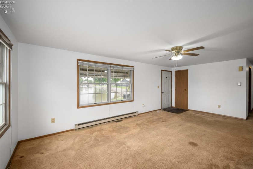 550 Tiffin Street, Port Clinton, 43452, 3 Bedrooms Bedrooms, ,1 BathroomBathrooms,Residential,For Sale,Tiffin,20262863