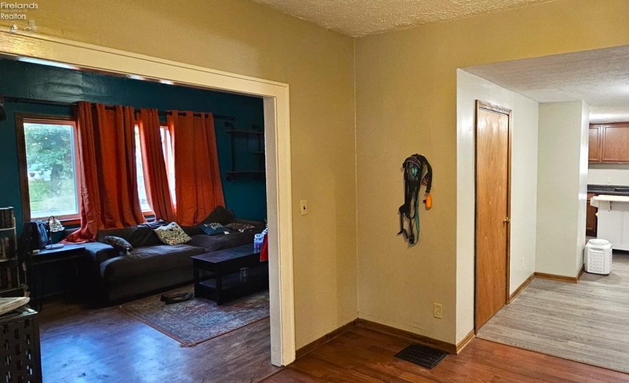 40 Hayes Street, Willard, 44890, 2 Bedrooms Bedrooms, ,2 BathroomsBathrooms,Residential,For Sale,Hayes,20262675