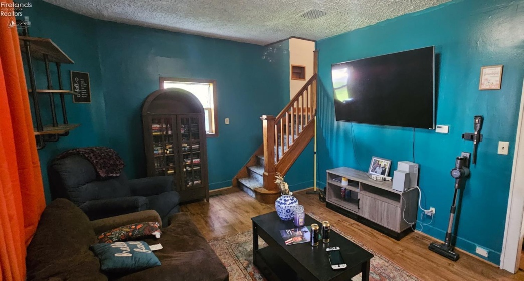 40 Hayes Street, Willard, 44890, 2 Bedrooms Bedrooms, ,2 BathroomsBathrooms,Residential,For Sale,Hayes,20262675