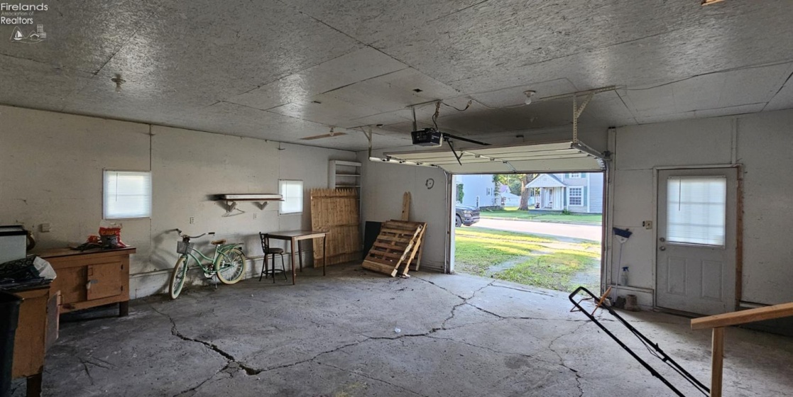 40 Hayes Street, Willard, 44890, 2 Bedrooms Bedrooms, ,2 BathroomsBathrooms,Residential,For Sale,Hayes,20262675