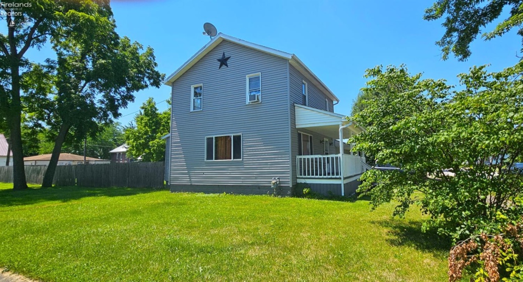 40 Hayes Street, Willard, 44890, 2 Bedrooms Bedrooms, ,2 BathroomsBathrooms,Residential,For Sale,Hayes,20262675
