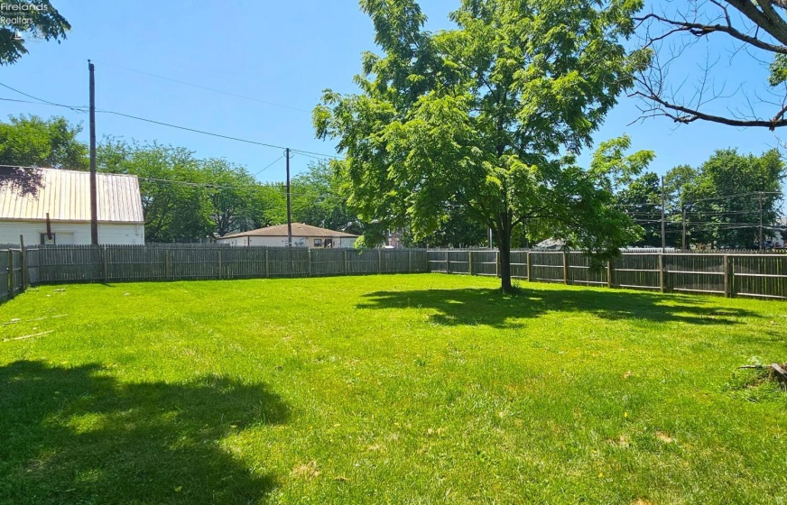 40 Hayes Street, Willard, 44890, 2 Bedrooms Bedrooms, ,2 BathroomsBathrooms,Residential,For Sale,Hayes,20262675