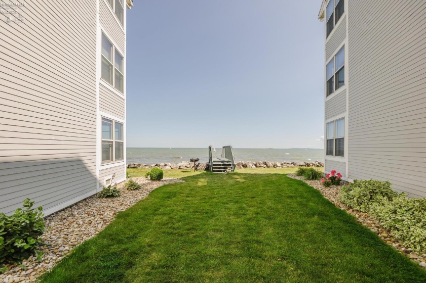 238 Lakeshore Drive, Port Clinton, 43452, 1 Bedroom Bedrooms, ,1 BathroomBathrooms,Residential,For Sale,Lakeshore,20262785