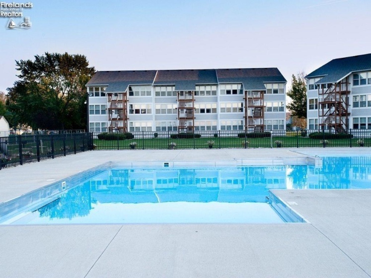 238 Lakeshore Drive, Port Clinton, 43452, 1 Bedroom Bedrooms, ,1 BathroomBathrooms,Residential,For Sale,Lakeshore,20262785