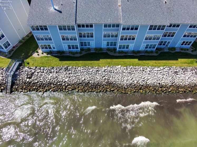 238 Lakeshore Drive, Port Clinton, 43452, 1 Bedroom Bedrooms, ,1 BathroomBathrooms,Residential,For Sale,Lakeshore,20262785