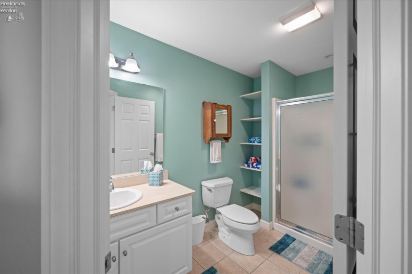 1187 Lakeshore Drive, Port Clinton, 43452, 2 Bedrooms Bedrooms, ,4 BathroomsBathrooms,Residential,For Sale,Lakeshore,20262835