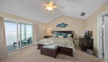 1187 Lakeshore Drive, Port Clinton, 43452, 2 Bedrooms Bedrooms, ,4 BathroomsBathrooms,Residential,For Sale,Lakeshore,20262835