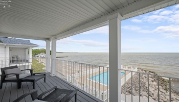 1187 Lakeshore Drive, Port Clinton, 43452, 2 Bedrooms Bedrooms, ,4 BathroomsBathrooms,Residential,For Sale,Lakeshore,20262835