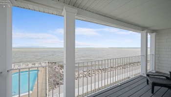 1187 Lakeshore Drive, Port Clinton, 43452, 2 Bedrooms Bedrooms, ,4 BathroomsBathrooms,Residential,For Sale,Lakeshore,20262835