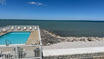 1187 Lakeshore Drive, Port Clinton, 43452, 2 Bedrooms Bedrooms, ,4 BathroomsBathrooms,Residential,For Sale,Lakeshore,20262835