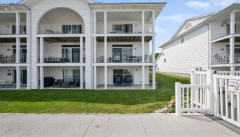 1187 Lakeshore Drive, Port Clinton, 43452, 2 Bedrooms Bedrooms, ,4 BathroomsBathrooms,Residential,For Sale,Lakeshore,20262835