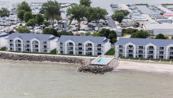 1187 Lakeshore Drive, Port Clinton, 43452, 2 Bedrooms Bedrooms, ,4 BathroomsBathrooms,Residential,For Sale,Lakeshore,20262835