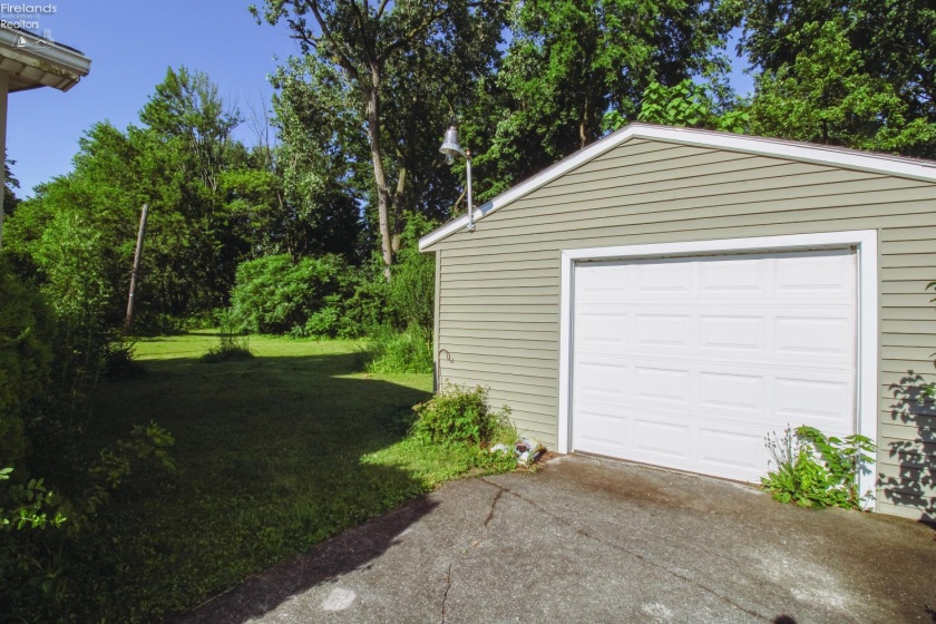 3604 Spencer Avenue, Sandusky, 44870, 3 Bedrooms Bedrooms, ,2 BathroomsBathrooms,Residential,For Sale,Spencer,20262470