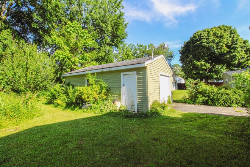3604 Spencer Avenue, Sandusky, 44870, 3 Bedrooms Bedrooms, ,2 BathroomsBathrooms,Residential,For Sale,Spencer,20262470