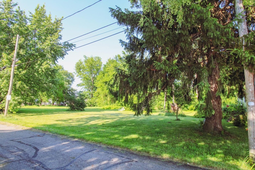 3604 Spencer Avenue, Sandusky, 44870, 3 Bedrooms Bedrooms, ,2 BathroomsBathrooms,Residential,For Sale,Spencer,20262470