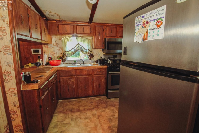 3604 Spencer Avenue, Sandusky, 44870, 3 Bedrooms Bedrooms, ,2 BathroomsBathrooms,Residential,For Sale,Spencer,20262470