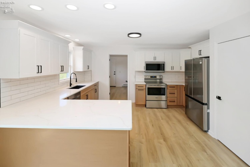 10422 Bier Road, Oak Harbor, 43449, 3 Bedrooms Bedrooms, ,2 BathroomsBathrooms,Residential,For Sale,Bier,20262866
