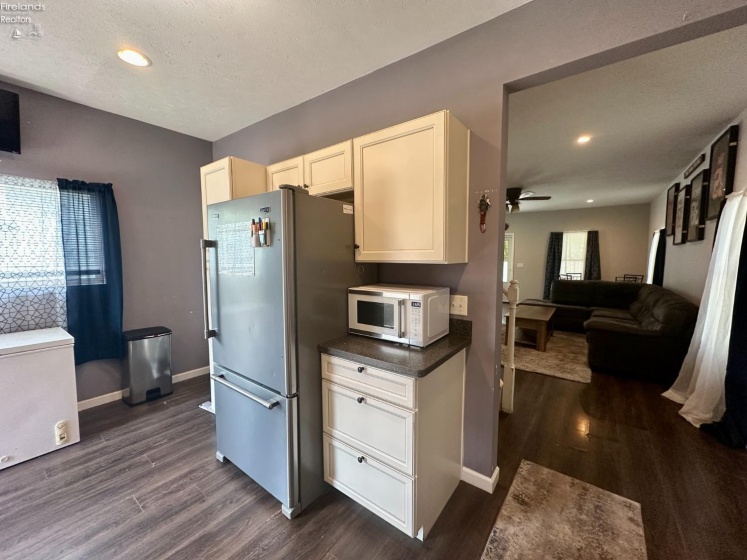 1019 Alger, Fremont, 43420, 2 Bedrooms Bedrooms, ,1 BathroomBathrooms,Residential,For Sale,Alger,20262829