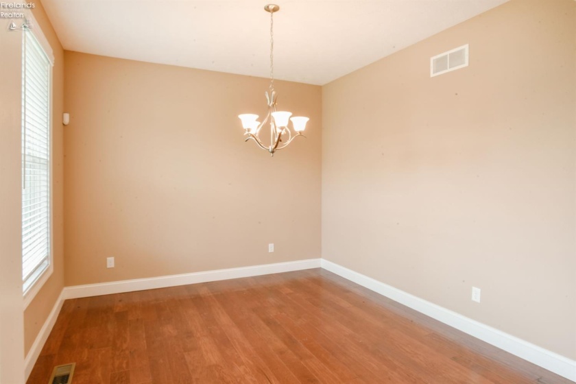 4928 Avery Way, North Ridgeville, 44039, 3 Bedrooms Bedrooms, ,2 BathroomsBathrooms,Residential,For Sale,Avery Way,20262867