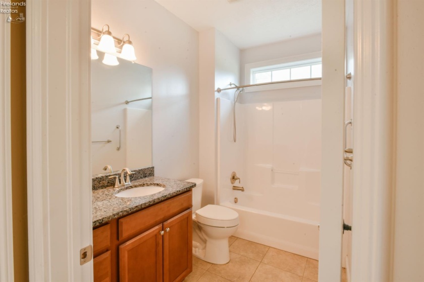 4928 Avery Way, North Ridgeville, 44039, 3 Bedrooms Bedrooms, ,2 BathroomsBathrooms,Residential,For Sale,Avery Way,20262867