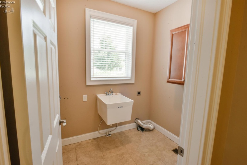 4928 Avery Way, North Ridgeville, 44039, 3 Bedrooms Bedrooms, ,2 BathroomsBathrooms,Residential,For Sale,Avery Way,20262867