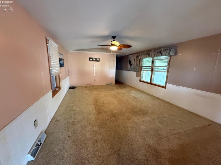 49 S Bass Dr, Marblehead, 43440, 2 Bedrooms Bedrooms, ,2 BathroomsBathrooms,Residential,For Sale,S Bass Dr,20262870