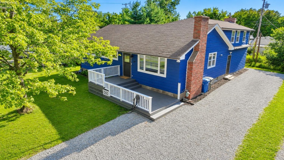 324 Erie Road, Vermilion, 44089, 5 Bedrooms Bedrooms, ,2 BathroomsBathrooms,Residential,For Sale,Erie,20262856