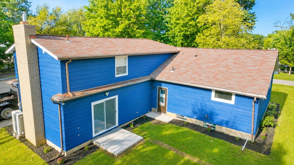 324 Erie Road, Vermilion, 44089, 5 Bedrooms Bedrooms, ,2 BathroomsBathrooms,Residential,For Sale,Erie,20262856