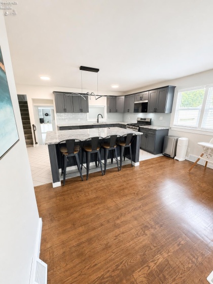 324 Erie Road, Vermilion, 44089, 5 Bedrooms Bedrooms, ,2 BathroomsBathrooms,Residential,For Sale,Erie,20262856