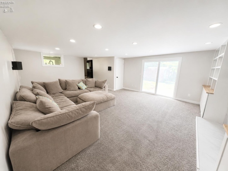 324 Erie Road, Vermilion, 44089, 5 Bedrooms Bedrooms, ,2 BathroomsBathrooms,Residential,For Sale,Erie,20262856