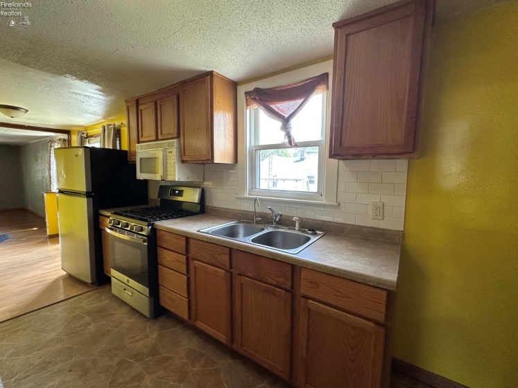 4120 Waltham, Northwood, 43619, 3 Bedrooms Bedrooms, ,1 BathroomBathrooms,Residential,For Sale,Waltham,20262875