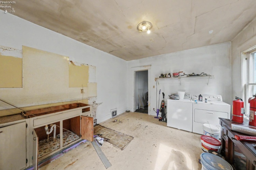 314 North Sandusky Street, Bellevue, 44811, ,Multiple Units,For Sale,North Sandusky Street,20262882