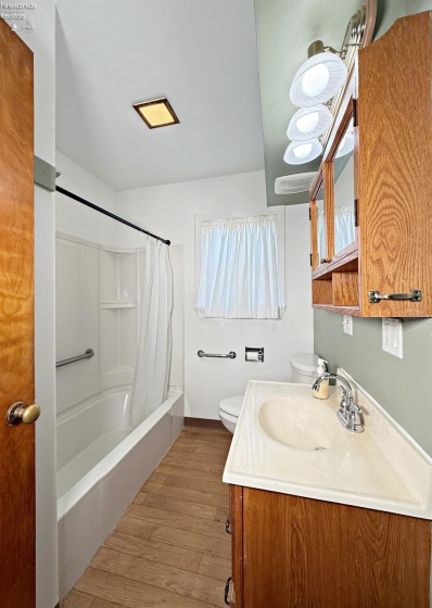 67 Maplewood Drive, Tiffin, 44883, ,2 BathroomsBathrooms,Residential,For Sale,Maplewood,20262860