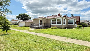 67 Maplewood Drive, Tiffin, 44883, ,2 BathroomsBathrooms,Residential,For Sale,Maplewood,20262860