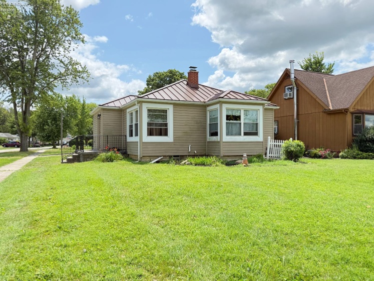 67 Maplewood Drive, Tiffin, 44883, ,2 BathroomsBathrooms,Residential,For Sale,Maplewood,20262860