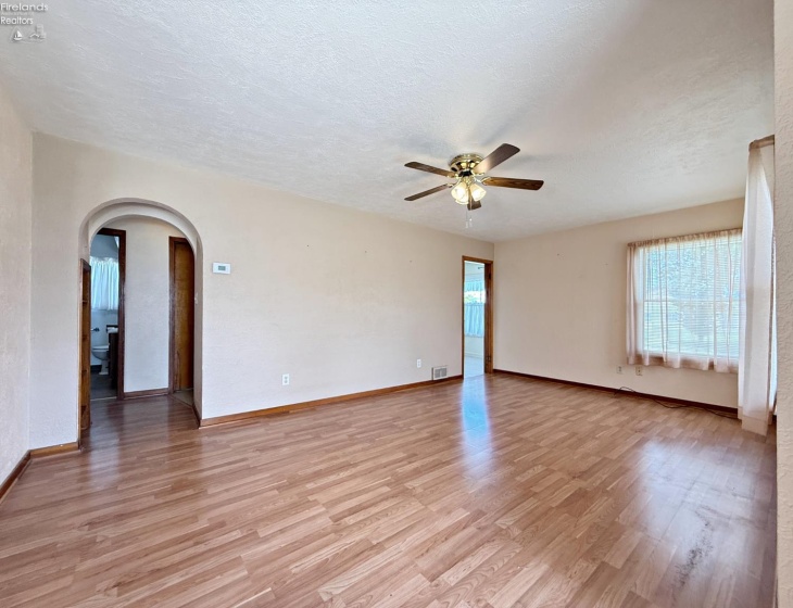 67 Maplewood Drive, Tiffin, 44883, ,2 BathroomsBathrooms,Residential,For Sale,Maplewood,20262860