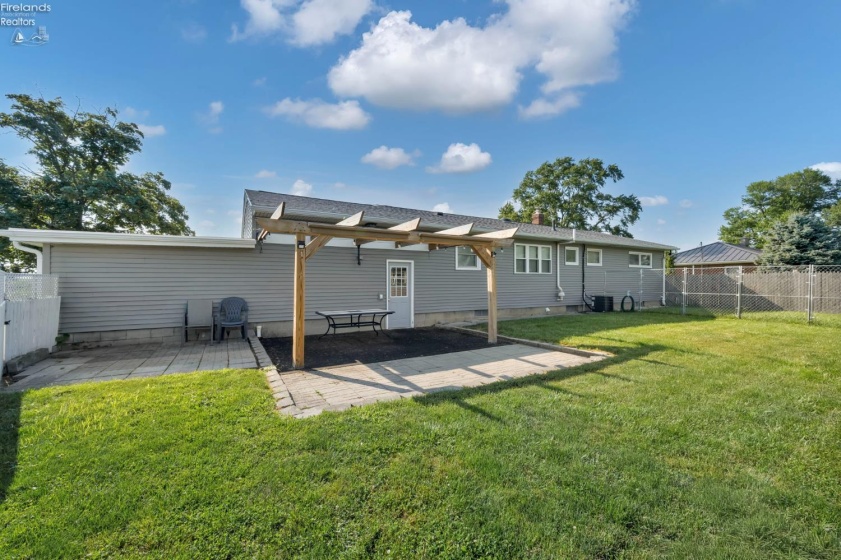 5208 Hayes Avenue, Sandusky, 44870, 3 Bedrooms Bedrooms, ,2 BathroomsBathrooms,Residential,For Sale,Hayes,20262850