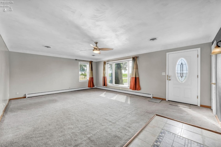 5208 Hayes Avenue, Sandusky, 44870, 3 Bedrooms Bedrooms, ,2 BathroomsBathrooms,Residential,For Sale,Hayes,20262850