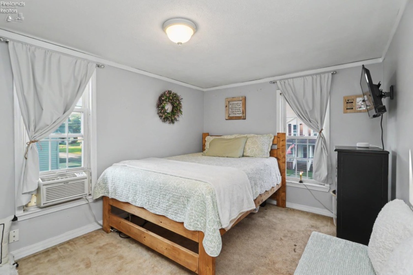 4 Union Street, Greenwich, 44837, 3 Bedrooms Bedrooms, ,1 BathroomBathrooms,Residential,For Sale,Union,20262880