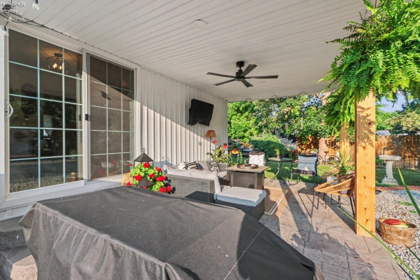 4 Union Street, Greenwich, 44837, 3 Bedrooms Bedrooms, ,1 BathroomBathrooms,Residential,For Sale,Union,20262880