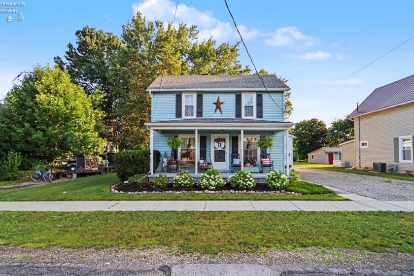 4 Union Street, Greenwich, 44837, 3 Bedrooms Bedrooms, ,1 BathroomBathrooms,Residential,For Sale,Union,20262880