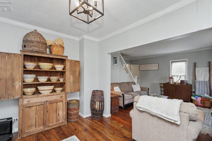 4 Union Street, Greenwich, 44837, 3 Bedrooms Bedrooms, ,1 BathroomBathrooms,Residential,For Sale,Union,20262880