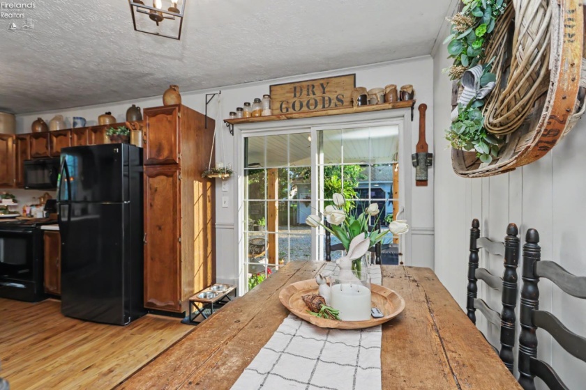 4 Union Street, Greenwich, 44837, 3 Bedrooms Bedrooms, ,1 BathroomBathrooms,Residential,For Sale,Union,20262880
