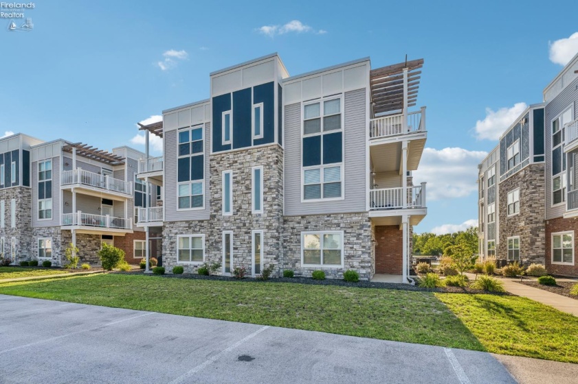 2644 Waterside Court, Marblehead, 43440, 3 Bedrooms Bedrooms, ,2 BathroomsBathrooms,Residential,For Sale,Waterside,20262859