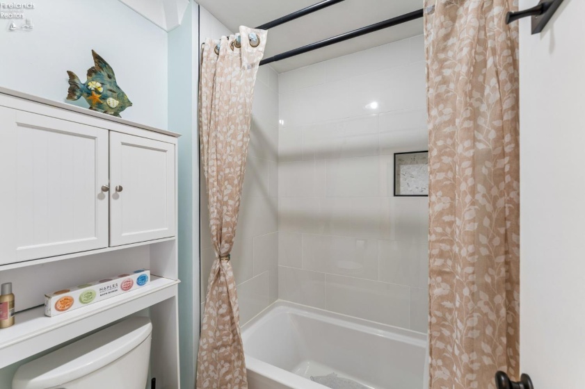 4448 Marin Habor, Port Clinton, 43452, 2 Bedrooms Bedrooms, ,2 BathroomsBathrooms,Residential,For Sale,Marin Habor,20262858