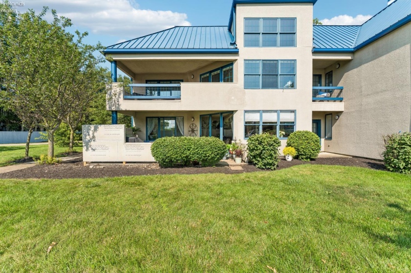 4448 Marin Habor, Port Clinton, 43452, 2 Bedrooms Bedrooms, ,2 BathroomsBathrooms,Residential,For Sale,Marin Habor,20262858