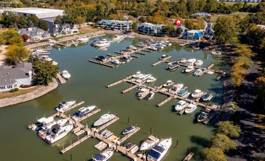 4448 Marin Habor, Port Clinton, 43452, 2 Bedrooms Bedrooms, ,2 BathroomsBathrooms,Residential,For Sale,Marin Habor,20262858
