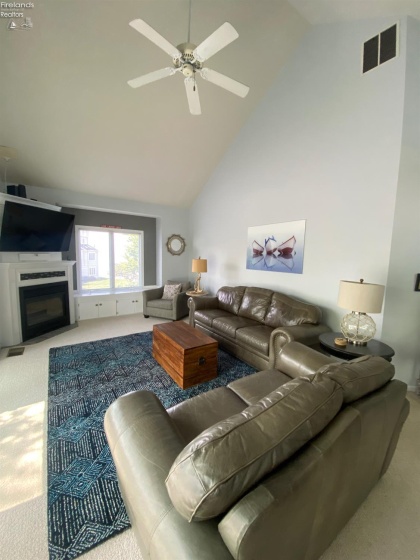 100 Grand Harbour, Vermilion, 44089, 2 Bedrooms Bedrooms, ,2 BathroomsBathrooms,Residential,For Sale,Grand Harbour,20262865
