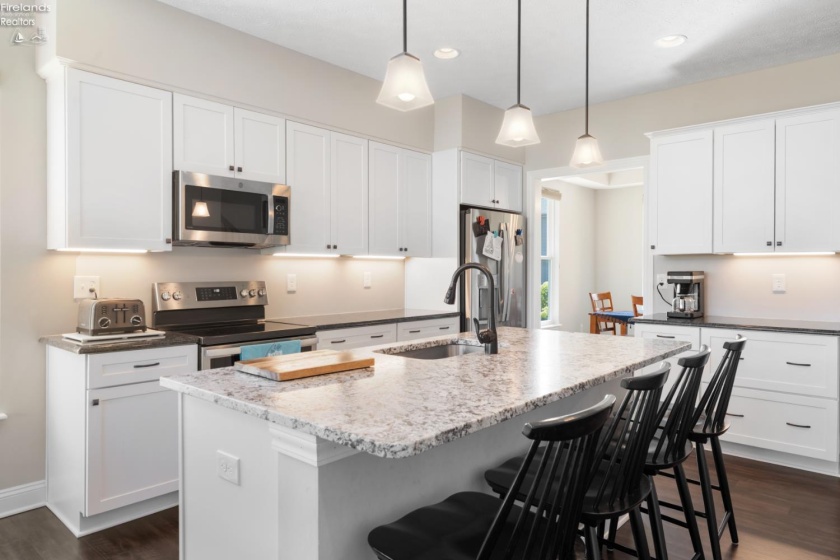 2991 Waterside Court, Marblehead, 43440, 3 Bedrooms Bedrooms, ,4 BathroomsBathrooms,Residential,For Sale,Waterside,20262873