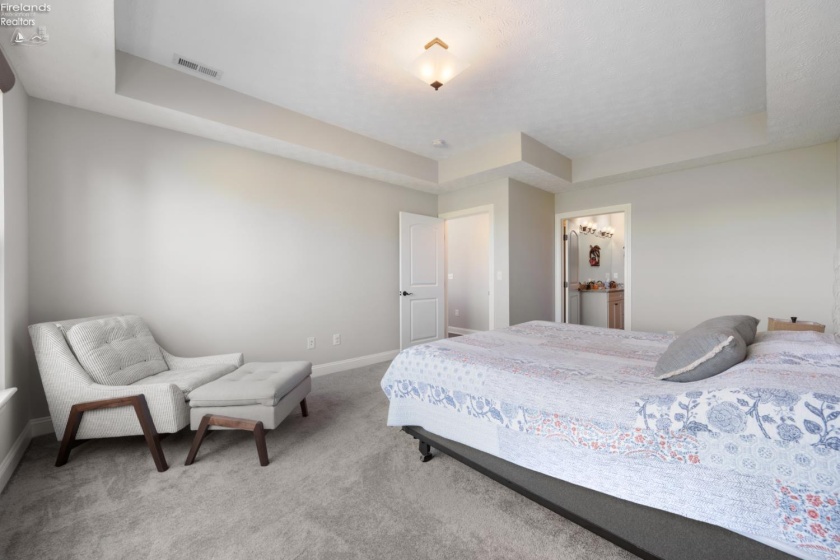 2991 Waterside Court, Marblehead, 43440, 3 Bedrooms Bedrooms, ,4 BathroomsBathrooms,Residential,For Sale,Waterside,20262873